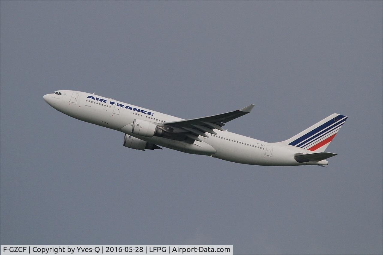 F-GZCF, 2002 Airbus A330-203 C/N 481, Airbus A330-203, Take off rwy 08L, Roissy Charles De Gaulle airport (LFPG-CDG)