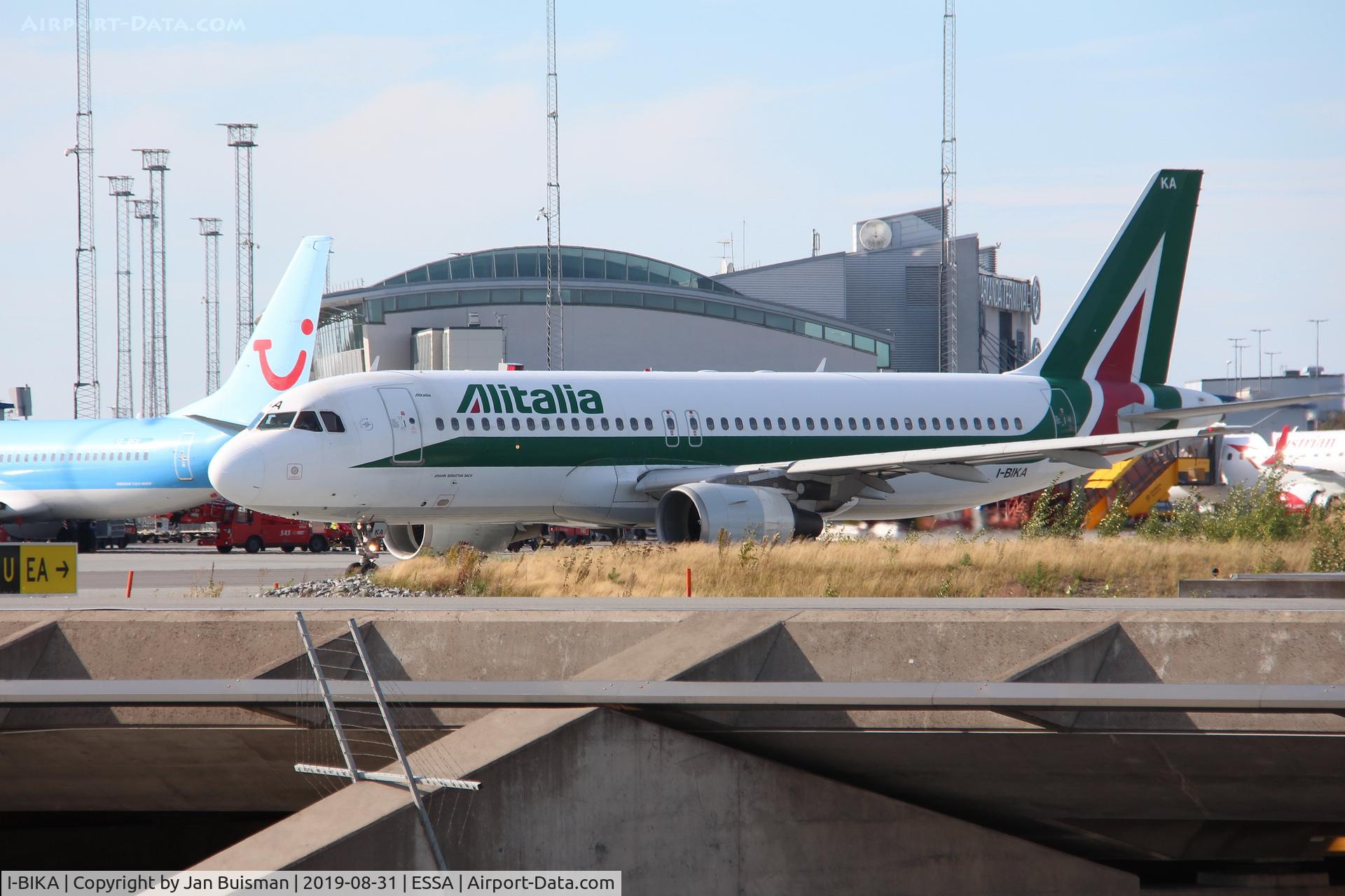 I-BIKA, 1999 Airbus A320-214 C/N 951, Alitalia