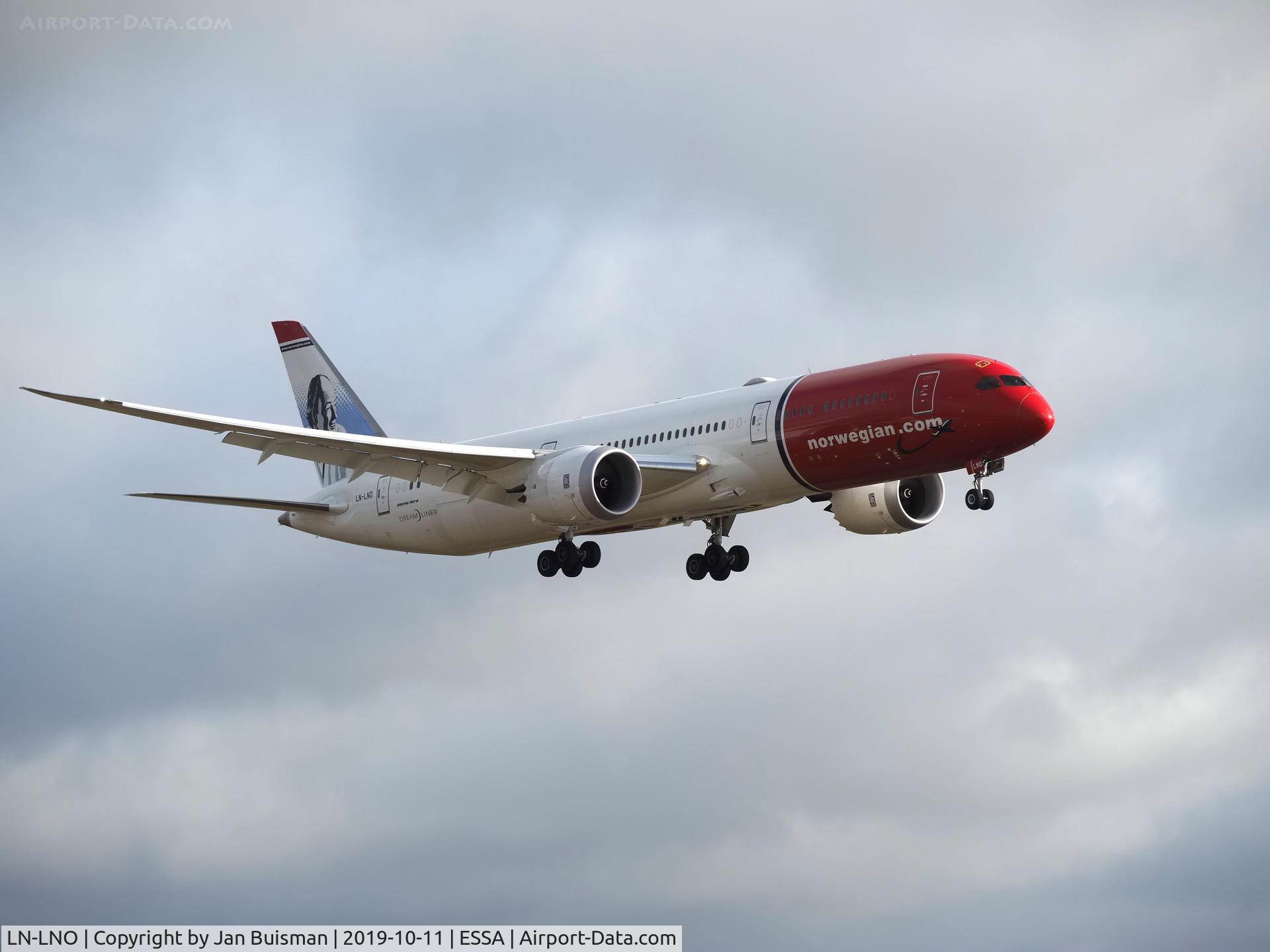 LN-LNO, 2017 Boeing 787-9 Dreamliner C/N 38779, Norwegian
