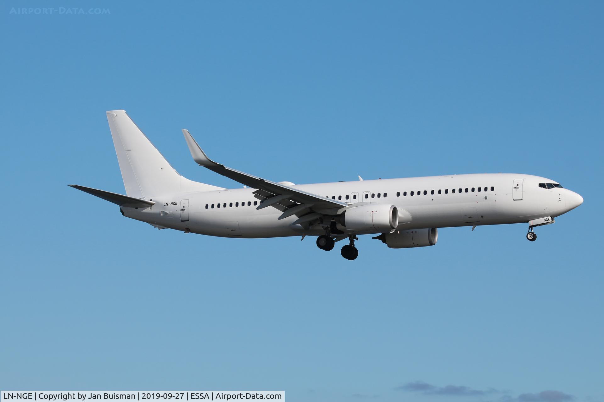 LN-NGE, 2012 Boeing 737-8JP C/N 39050, Norwegian