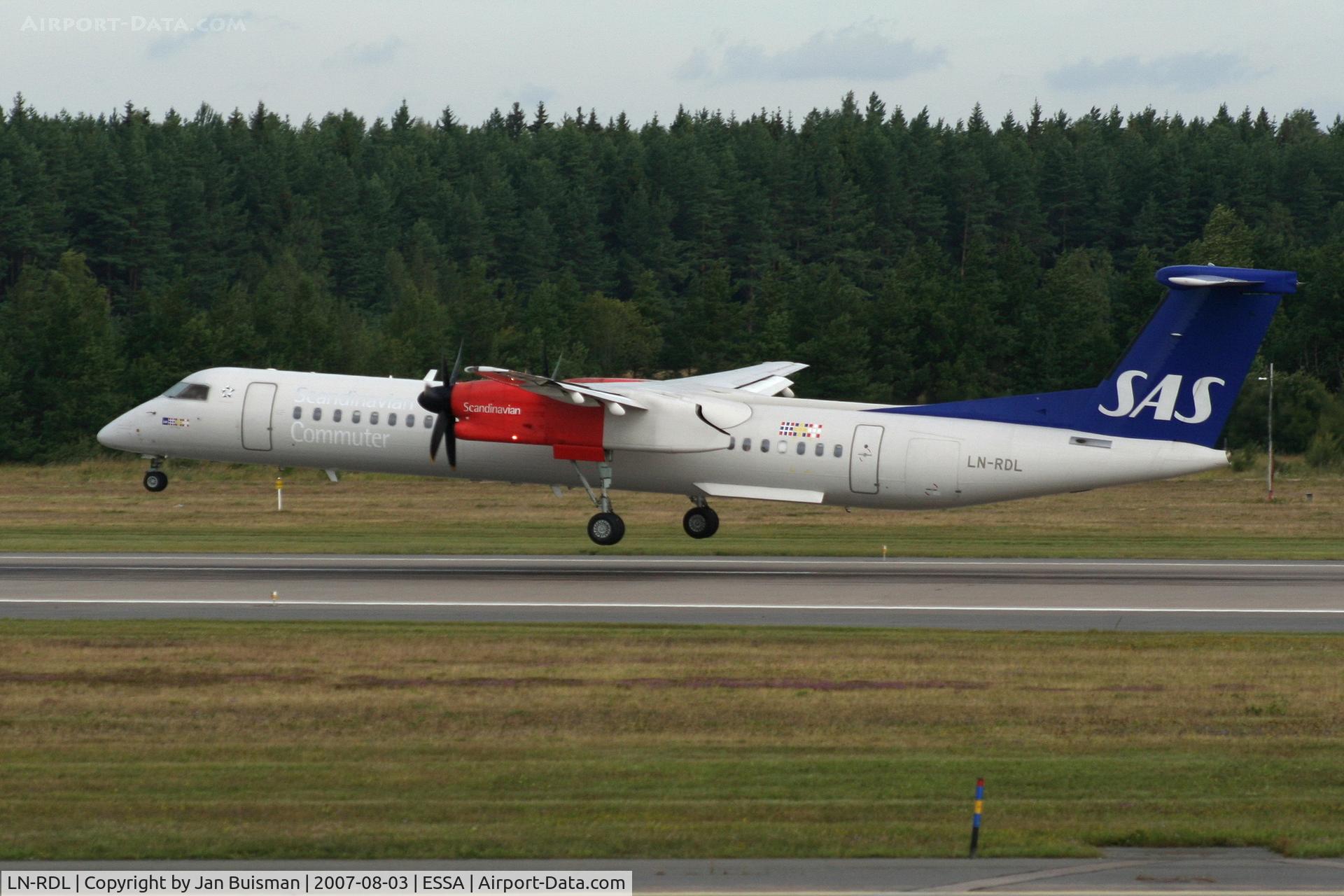 LN-RDL, 1999 De Havilland Canada DHC-8-402Q Dash 8 C/N 4011, SAS
