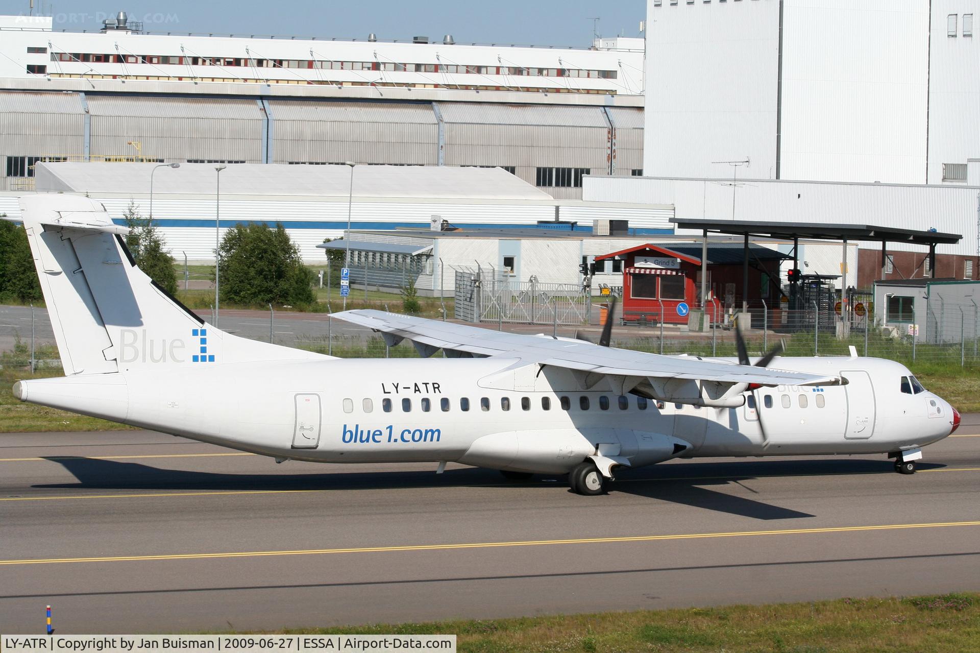 LY-ATR, 1990 ATR 72-201 C/N 162, Blue 1