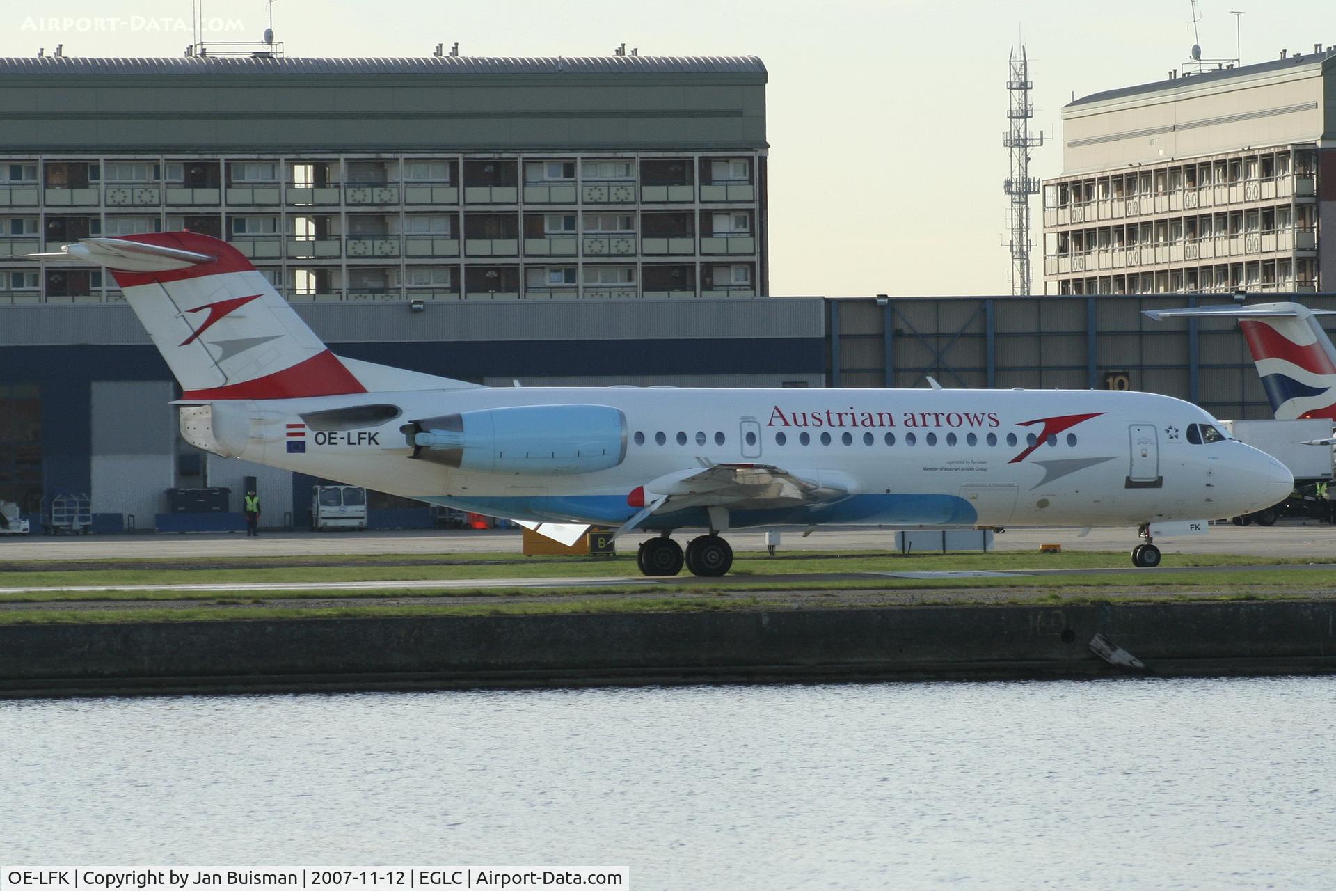 OE-LFK, 1995 Fokker 70 (F-28-0070) C/N 11555, Austrian Aroows