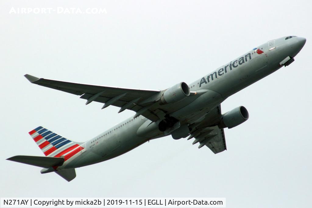 N271AY, 2000 Airbus A330-323 C/N 0323, Take off