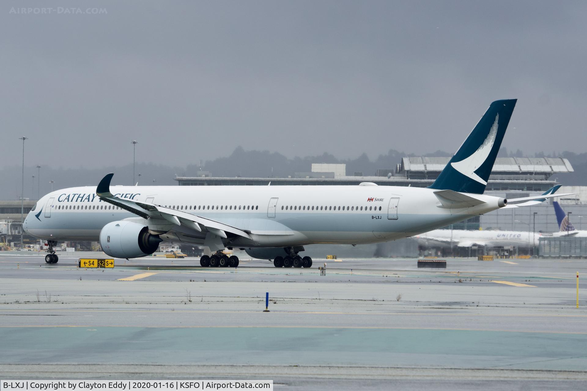 B-LXJ, 2019 Airbus A350-1041 C/N 286, Departing runway 10 SFO 2020.