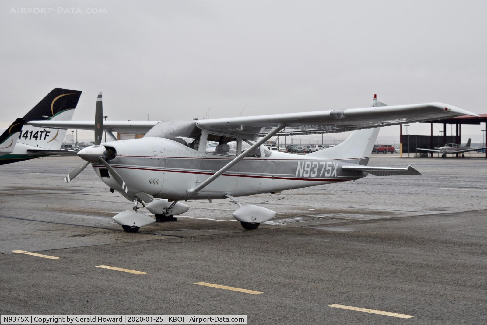 N9375X, 1962 Cessna 182E Skylane C/N 18253775, Parked on the north GA ramp.