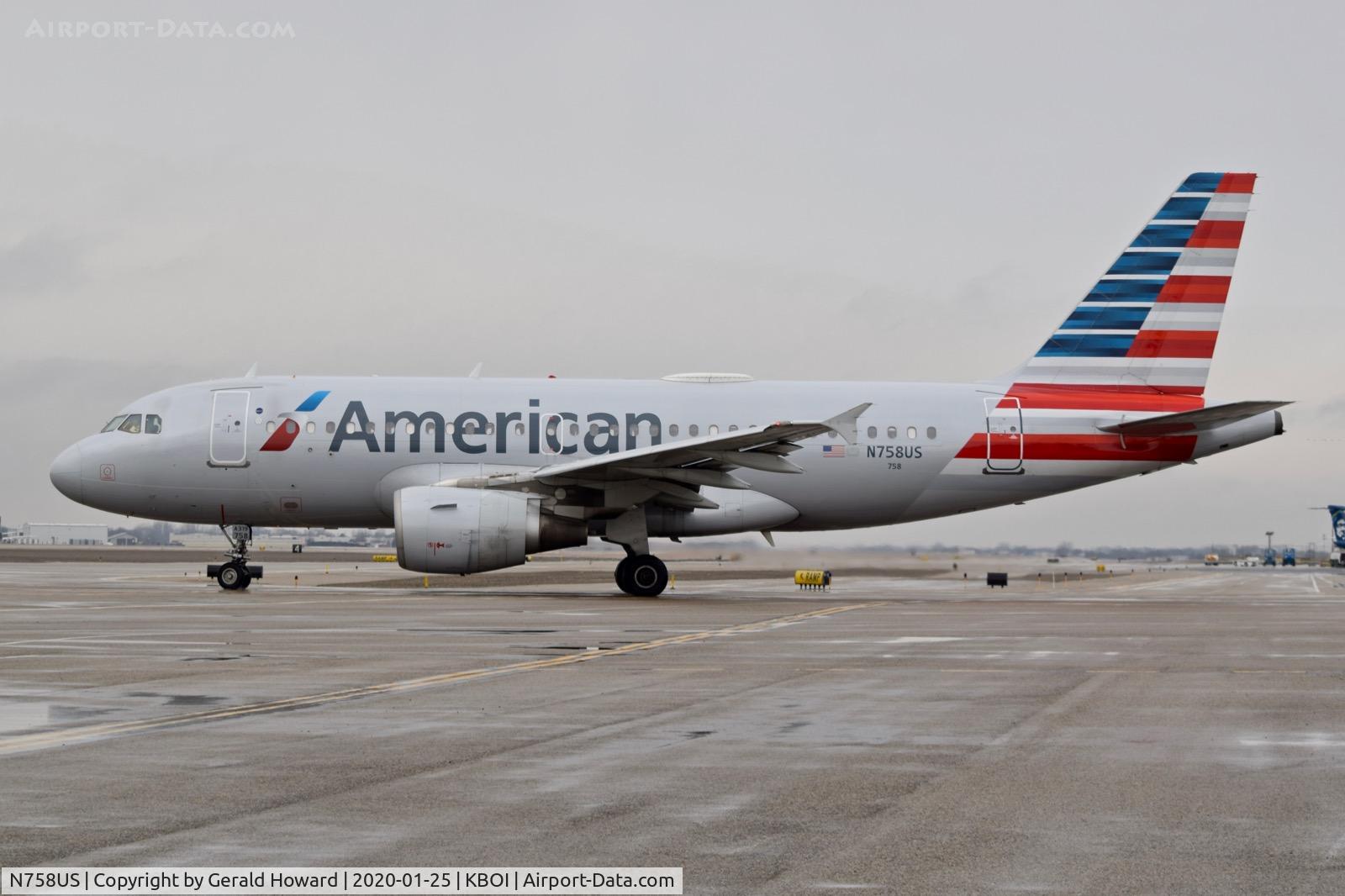 N758US, 2000 Airbus A319-112 C/N 1348, Taxiing to 10L.