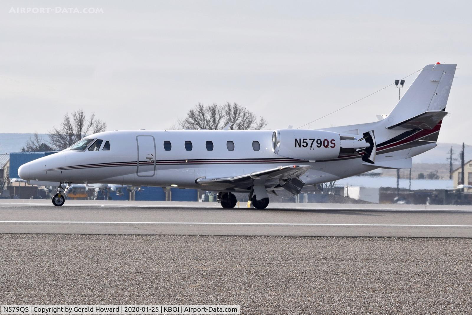 N579QS, 2008 Cessna 560XL Citation XLS C/N 560-5773, Landing roll out.