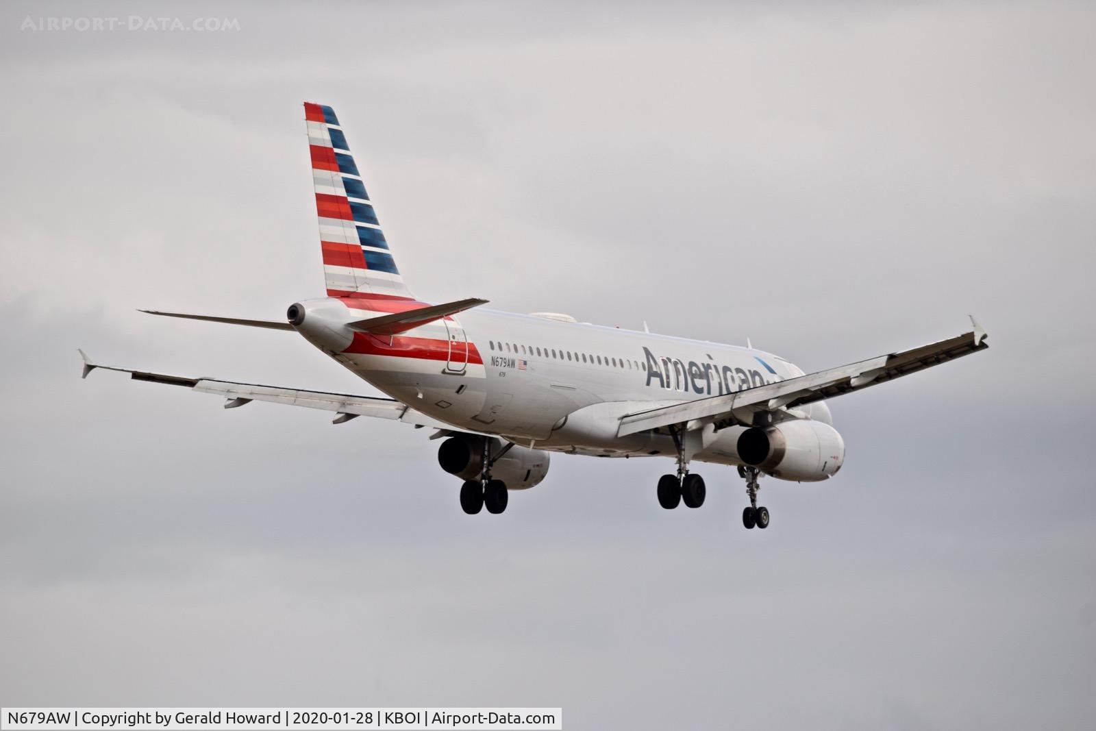 N679AW, 2005 Airbus A320-232 C/N 2613, Landing 10L.