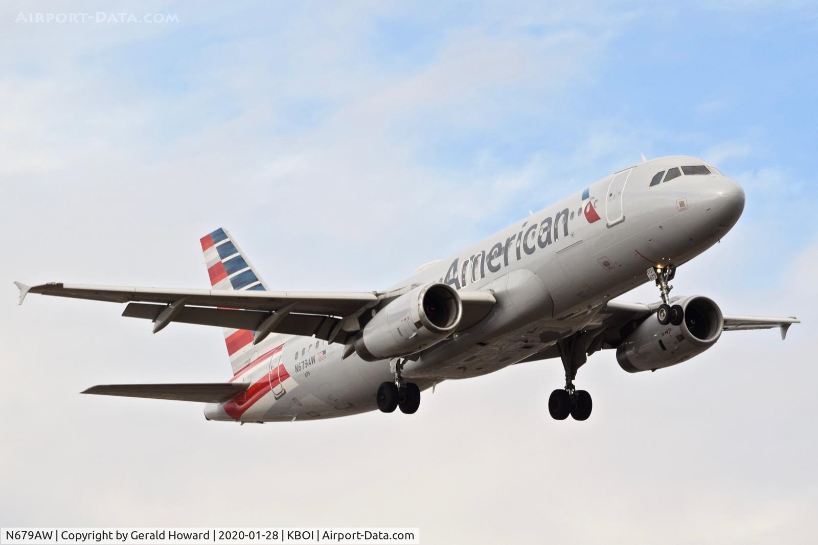 N679AW, 2005 Airbus A320-232 C/N 2613, Landing 10L.