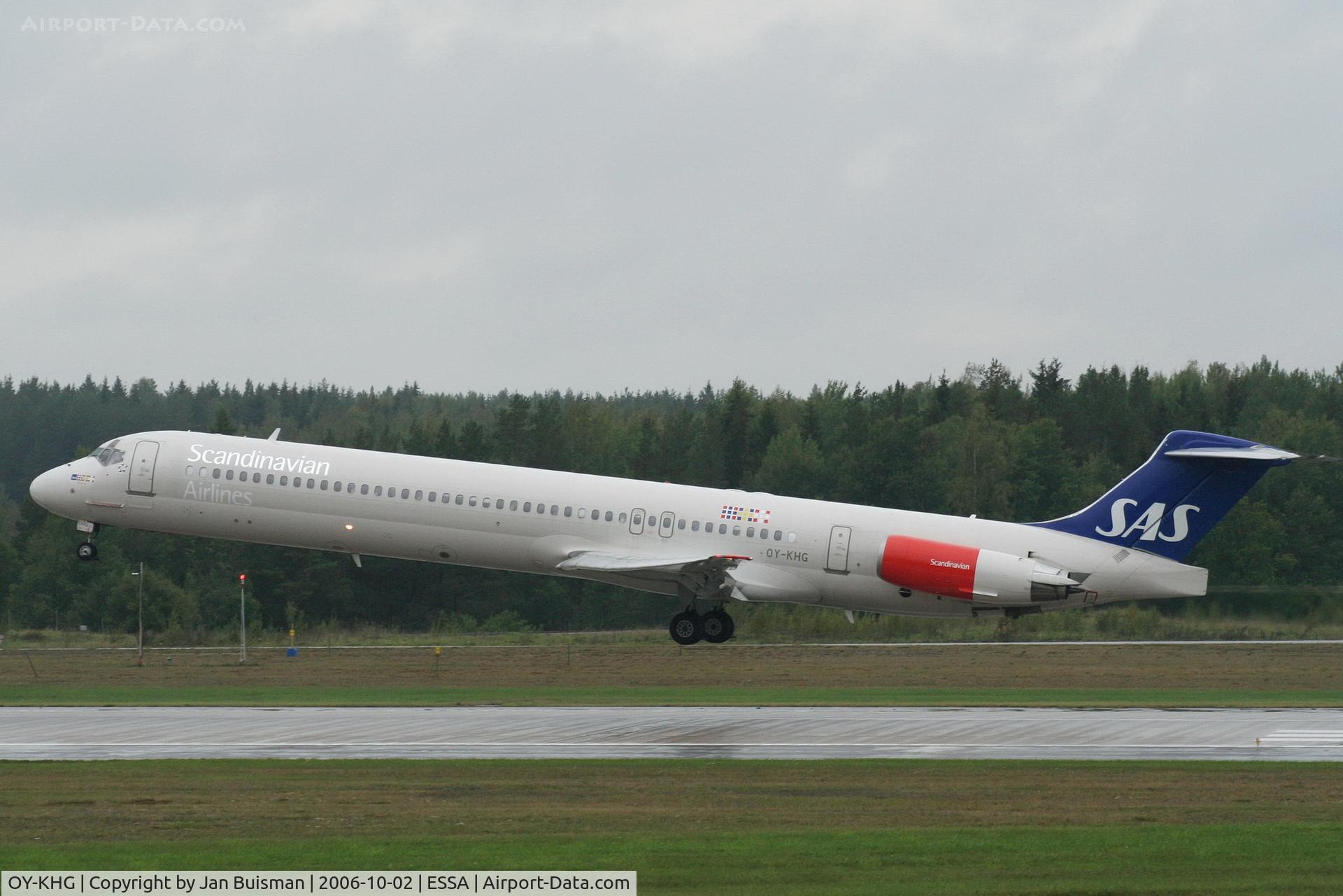 OY-KHG, 1988 McDonnell Douglas MD-82 (DC-9-82) C/N 49613, SAS