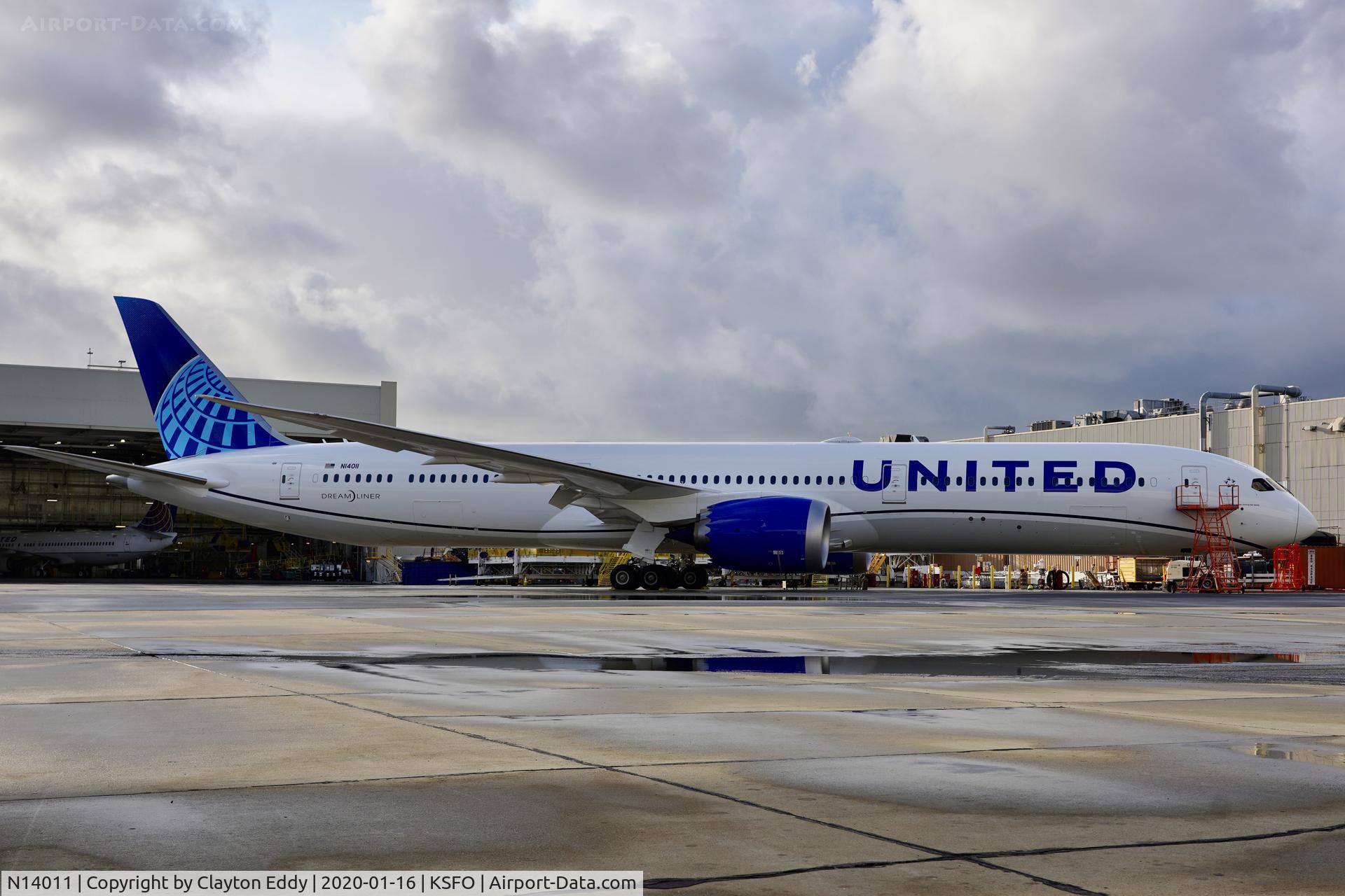 N14011, 2019 Boeing 787-10 Dreamliner Dreamliner C/N 40934, SFO 2020.