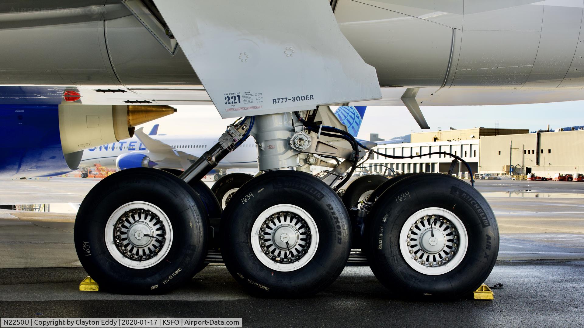 N2250U, 2019 Boeing 777-300/ER C/N 66590, SFO 2020.