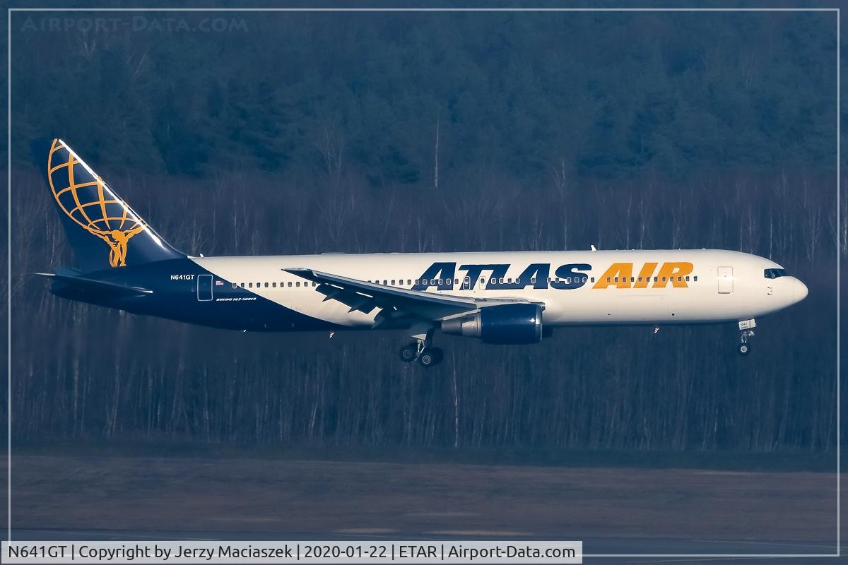 N641GT, Boeing 767-38E C/N 25132, Boeing 767-38E