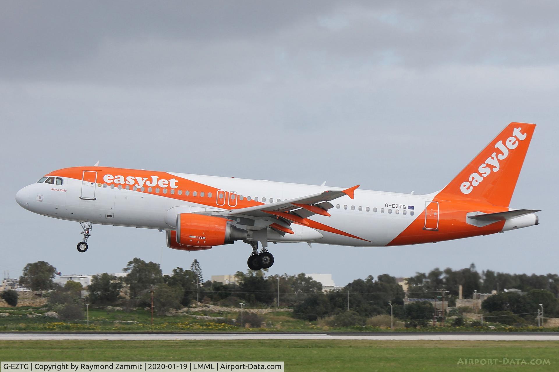 G-EZTG, 2009 Airbus A320-214 C/N 3946, A320 G-EZTG Easyjet