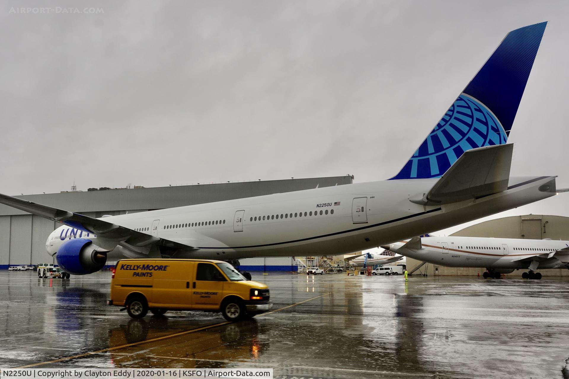N2250U, 2019 Boeing 777-300/ER C/N 66590, SFO 2020.