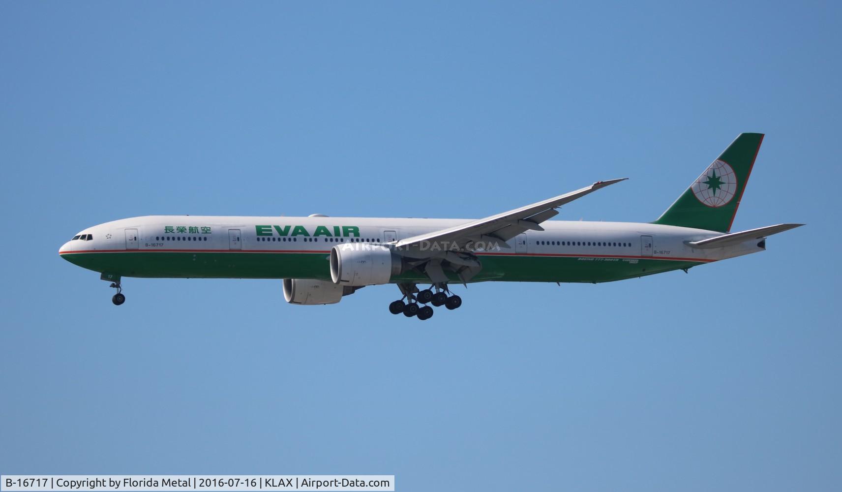 B-16717, 2010 Boeing 777-35E/ER C/N 32644, LAX 2016