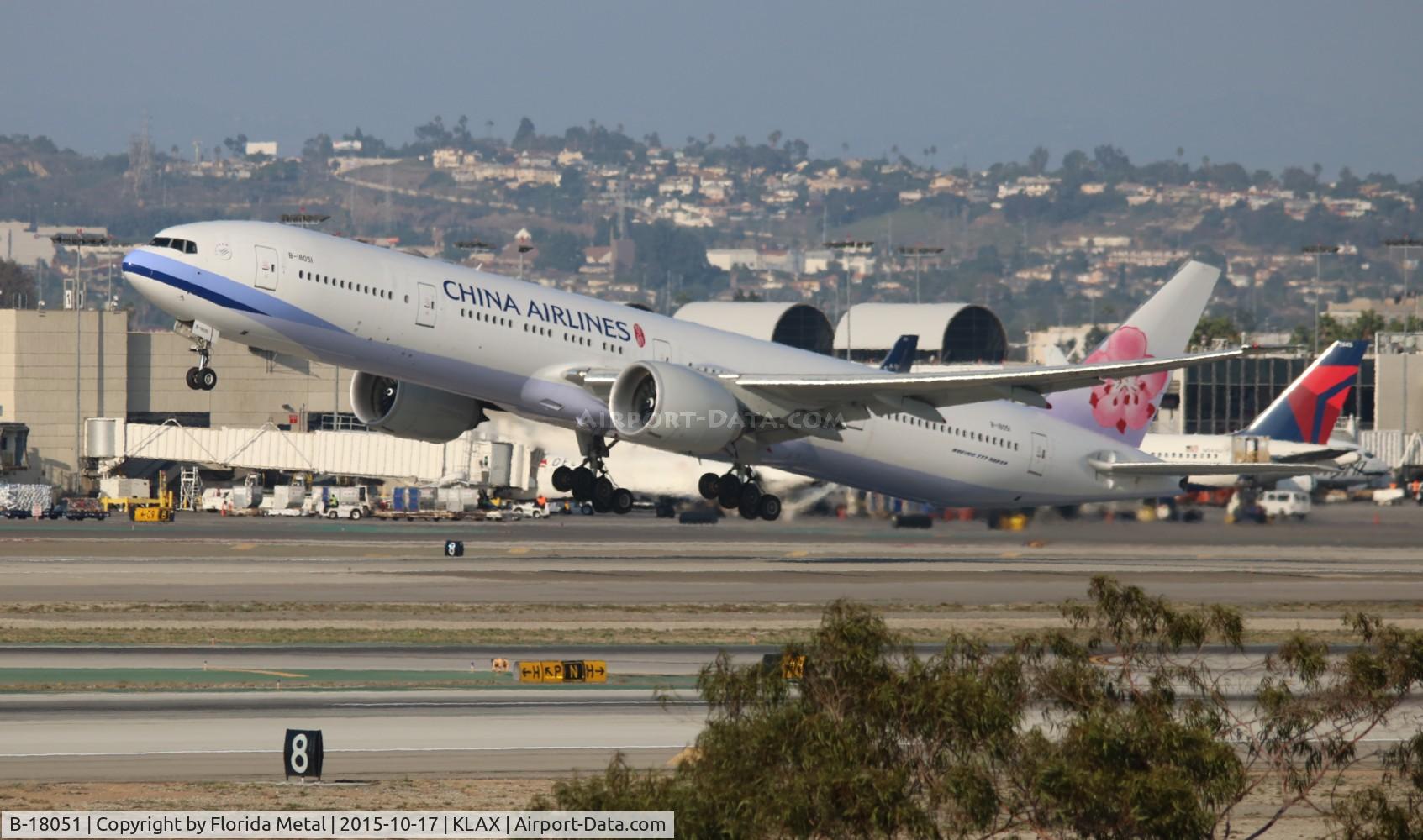 B-18051, 2014 Boeing 777-36N/ER C/N 41821, LAX 2015
