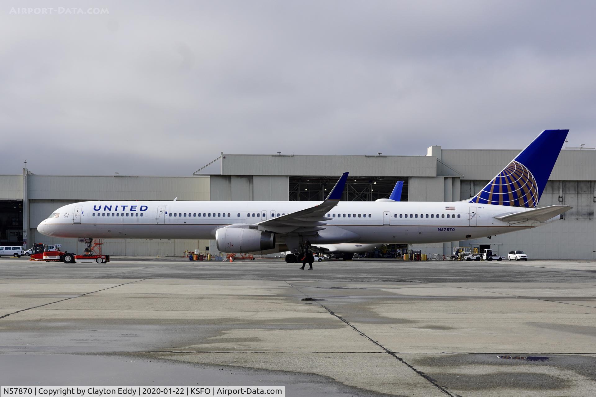 N57870, 2003 Boeing 757-33N C/N 33525, SFO 2020.
