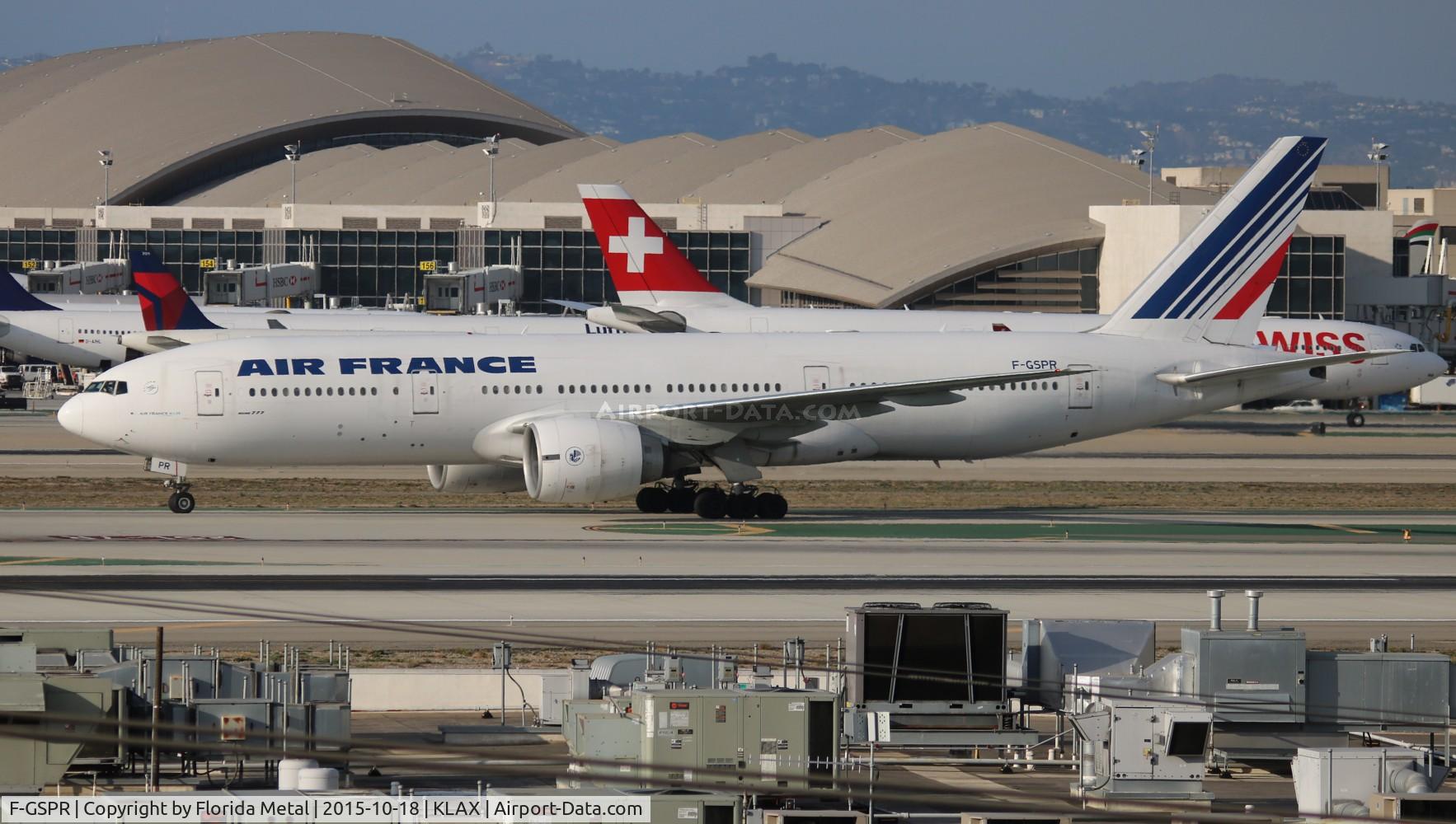 F-GSPR, 2001 Boeing 777-228/ER C/N 28683, LAX 2015