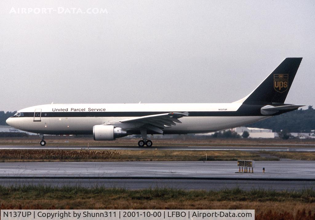 N137UP, 2001 Airbus A300F4-622R C/N 820, Delivery day...