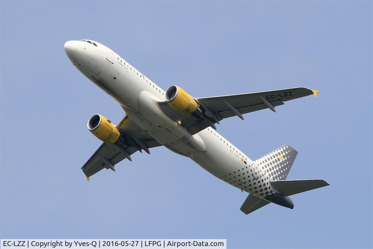EC-LZZ, 2005 Airbus A320-214 C/N 2620, Airbus A320-214, Take off rwy 27L, Roissy Charles De Gaulle airport (LFPG-CDG)