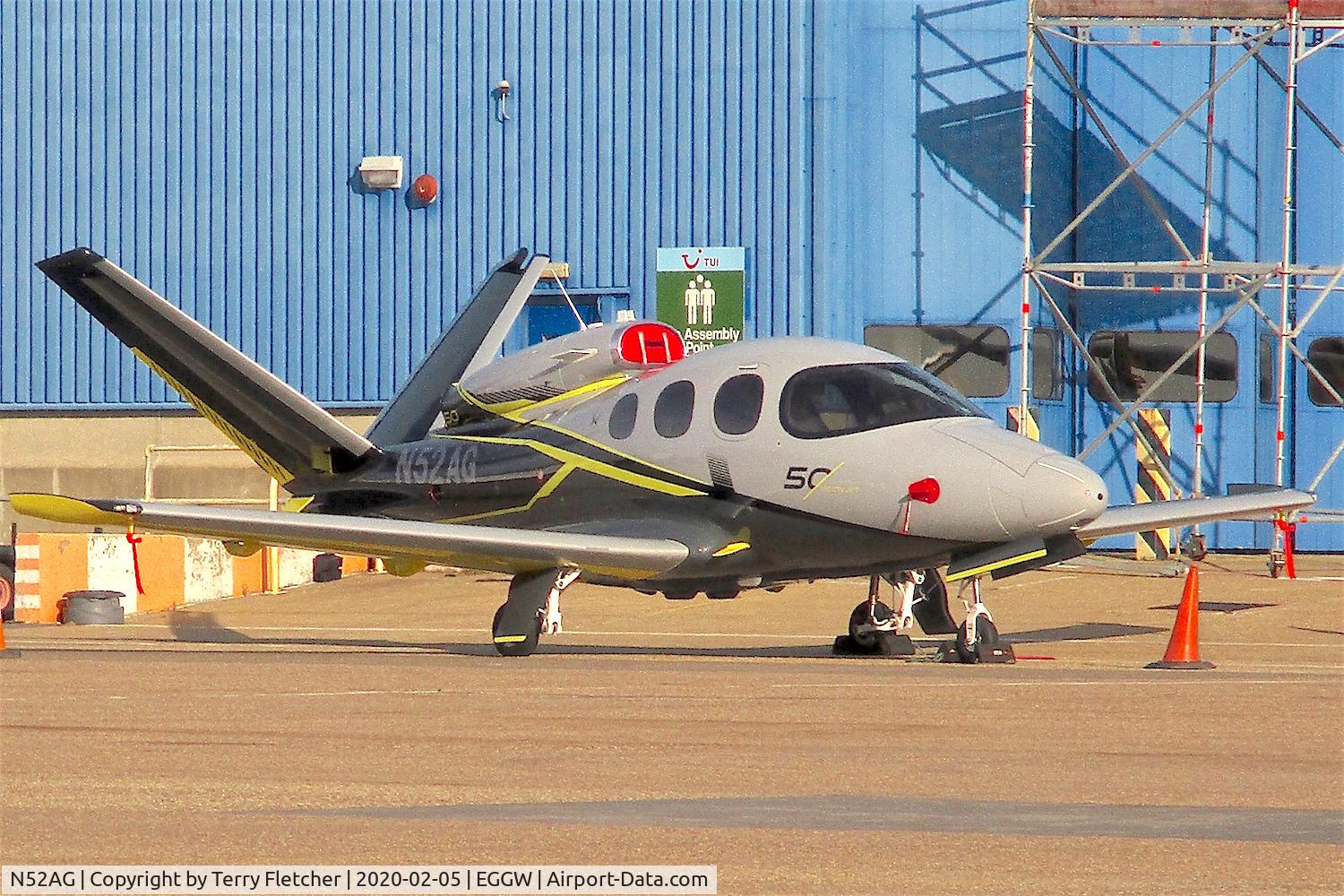 N52AG, 2019 Cirrus SF-50 Vision C/N 0107, At Luton