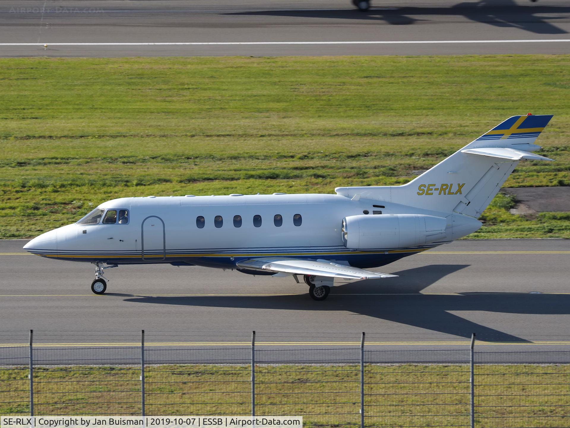 SE-RLX, 2000 Raytheon Hawker 800XP C/N 258458, Corporate