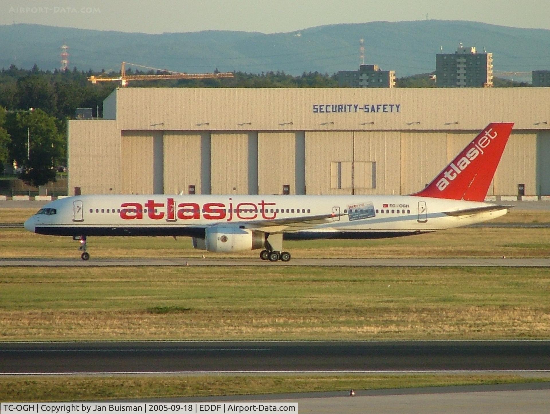 TC-OGH, Boeing 757-225 C/N 22688, Atlasjet
