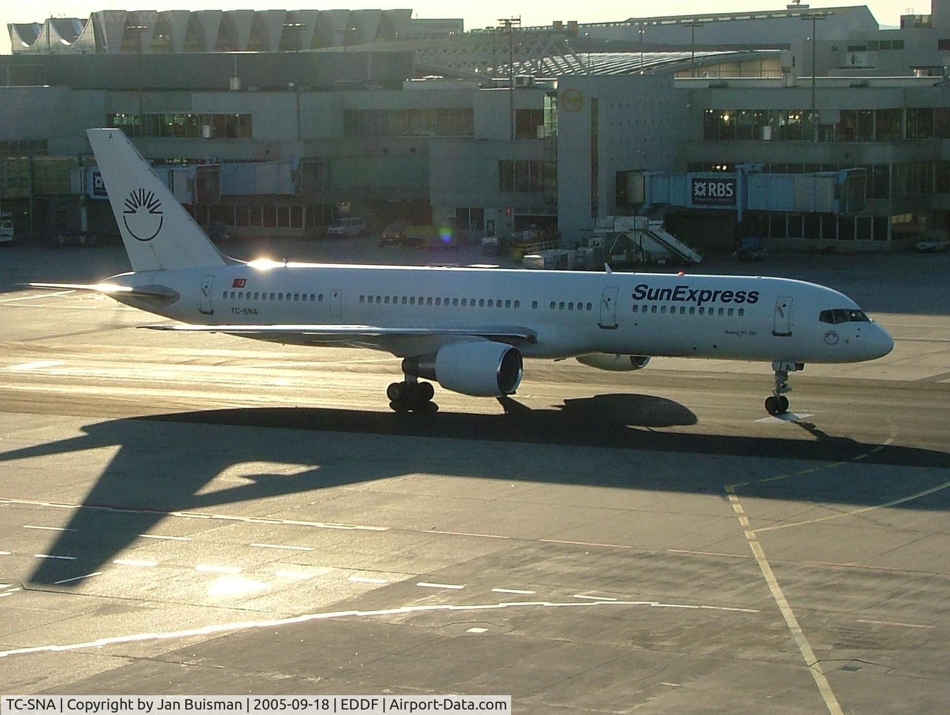 TC-SNA, 1993 Boeing 757-2Q8 C/N 25624, SunExpress