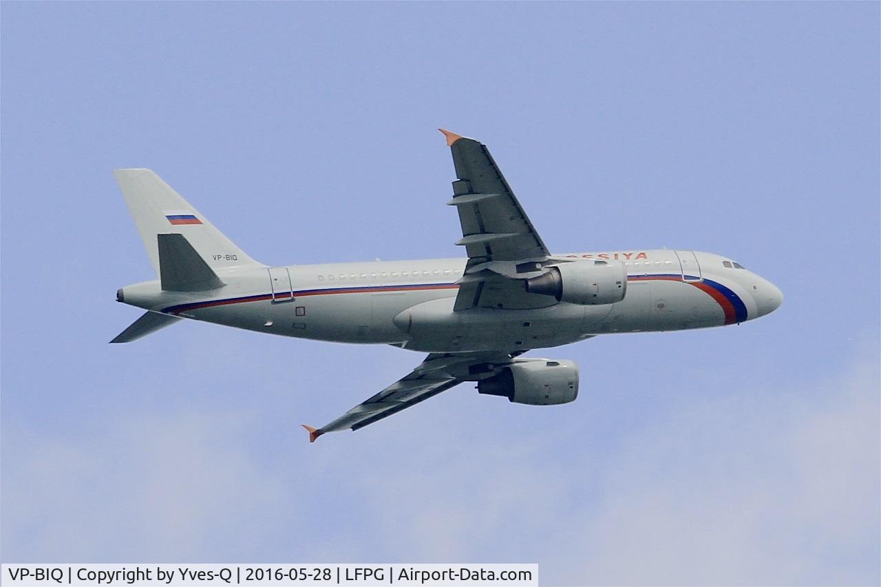 VP-BIQ, 2003 Airbus A319-111 C/N 1890, Airbus A319-111, Take off rwy 06R, Roissy Charles De Gaulle airport (LFPG-CDG)
