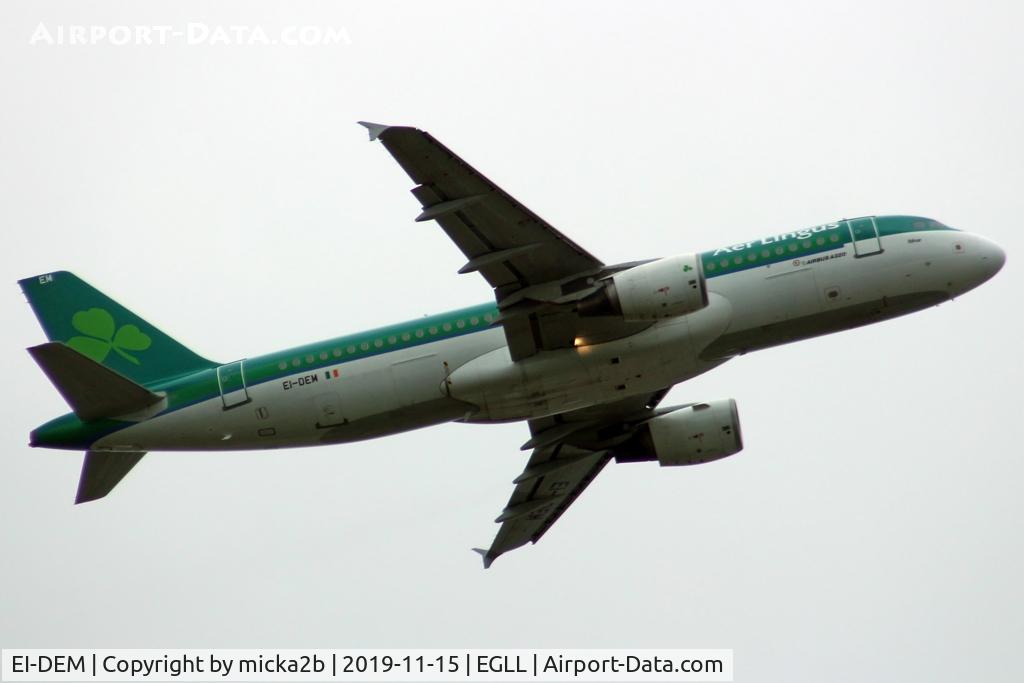 EI-DEM, 2005 Airbus A320-214 C/N 2411, Take off