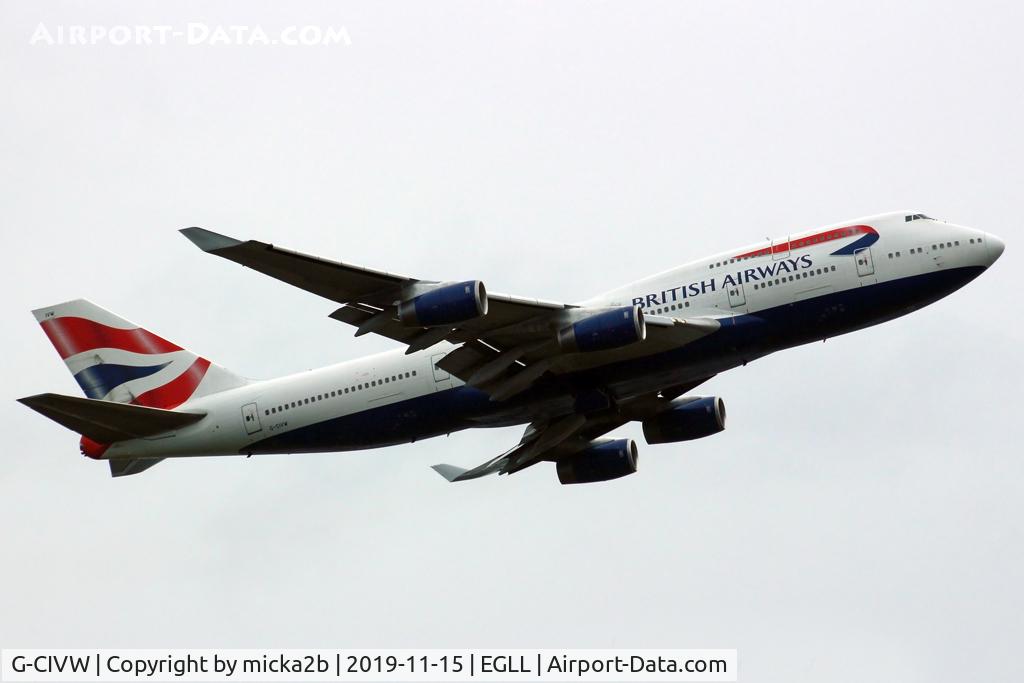G-CIVW, 1998 Boeing 747-436 C/N 25822, Take off