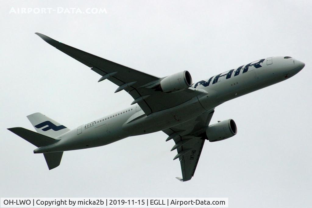 OH-LWO, 2019 Airbus A350-941 C/N 300, Take off
