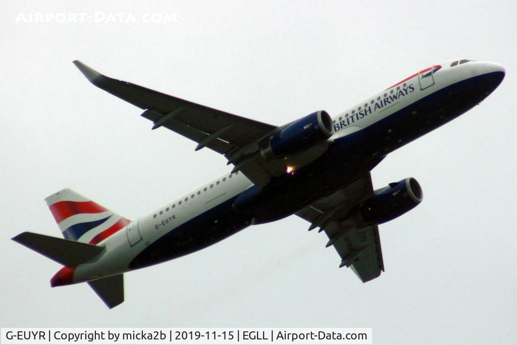 G-EUYR, 2013 Airbus A320-232 C/N 5856, Take off