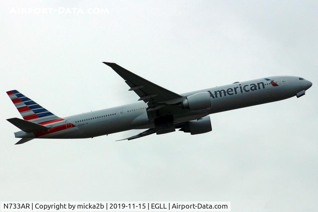 N733AR, 2015 Boeing 777-323/ER C/N 33524, Take off