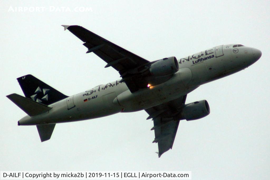 D-AILF, 1996 Airbus A319-114 C/N 636, Take off