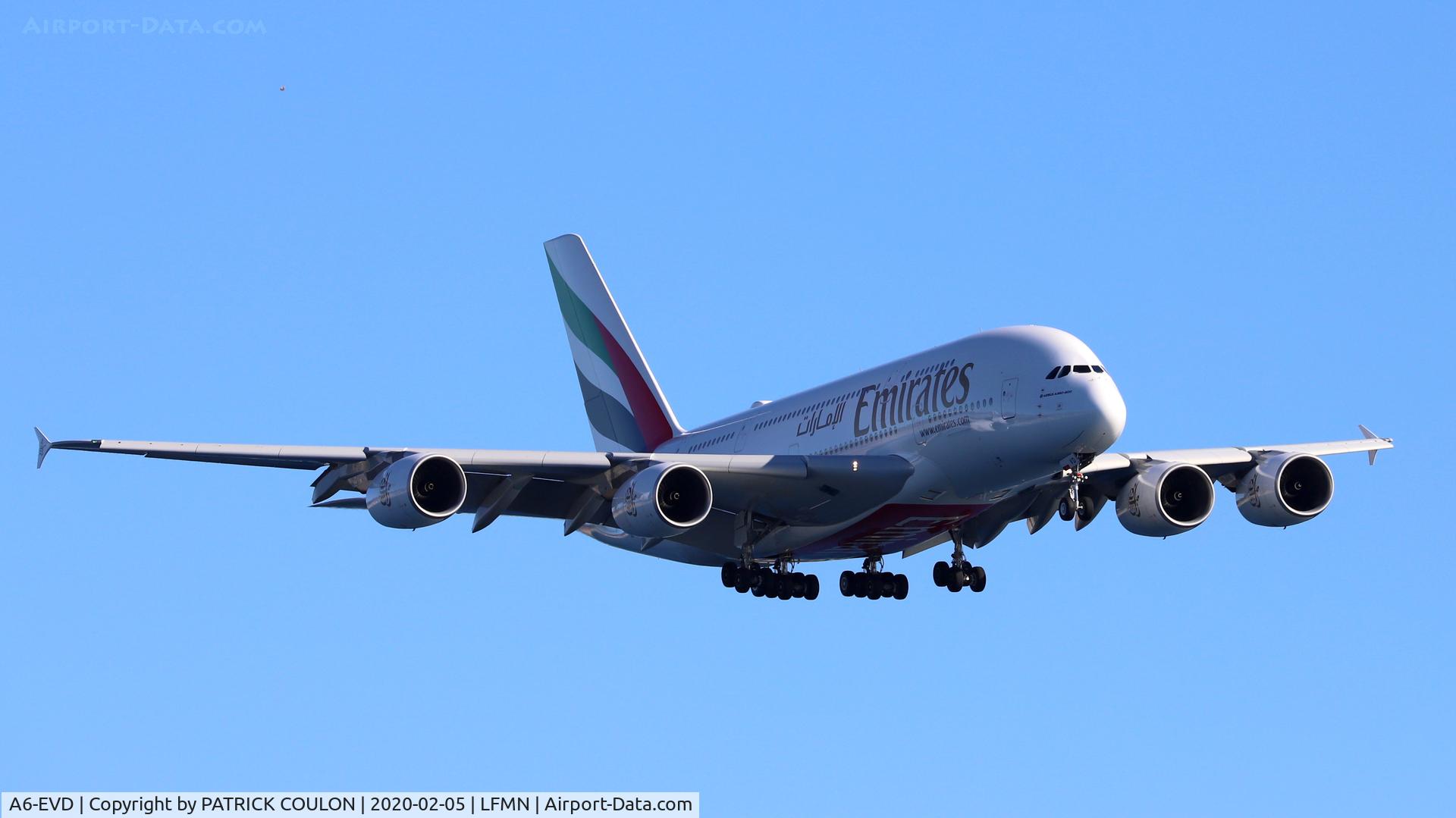 A6-EVD, 2017 Airbus A380-842 C/N 249, SHORT FINAL 22
