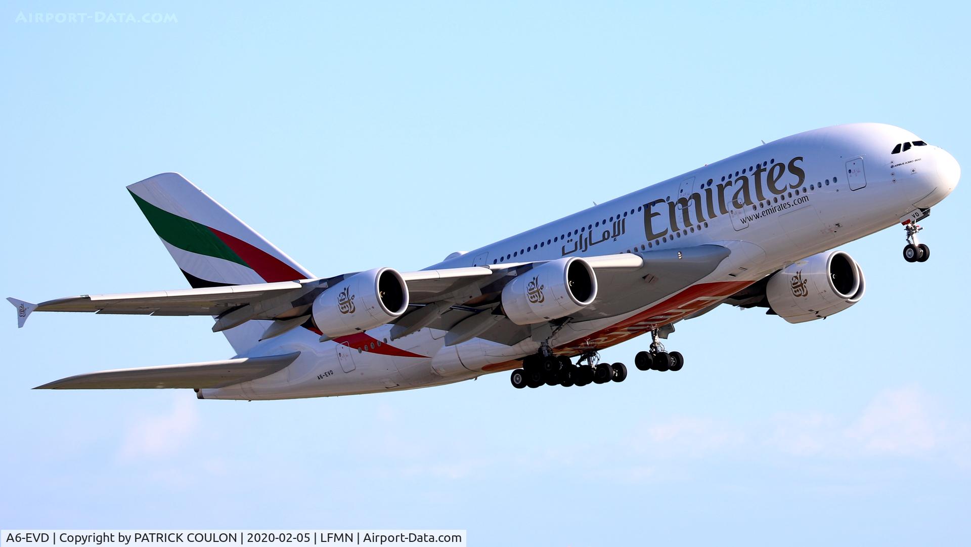 A6-EVD, 2017 Airbus A380-842 C/N 249, TAKE-OFF 22
