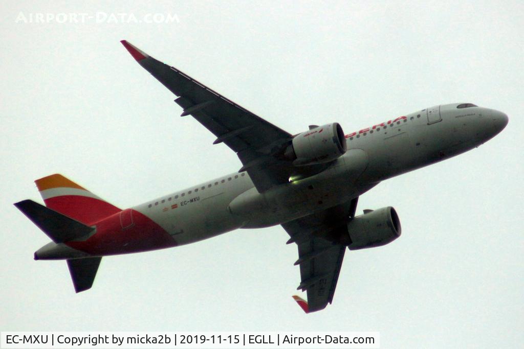 EC-MXU, 2018 Airbus A320-251N C/N 8221, Take off