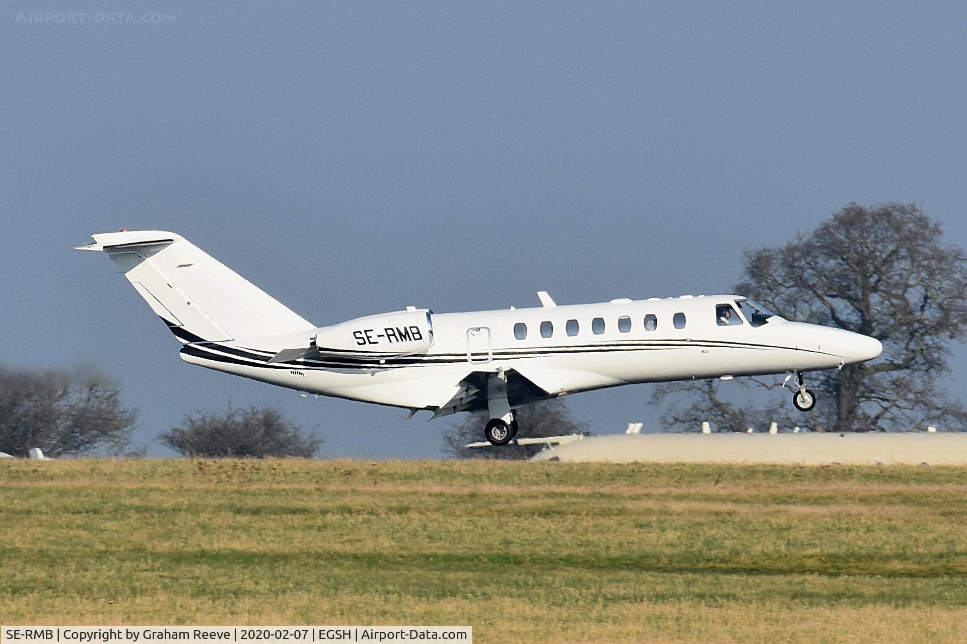 SE-RMB, 2006 Cessna 525B CitationJet CJ3 C/N 525B-0119, Landing at Norwich.