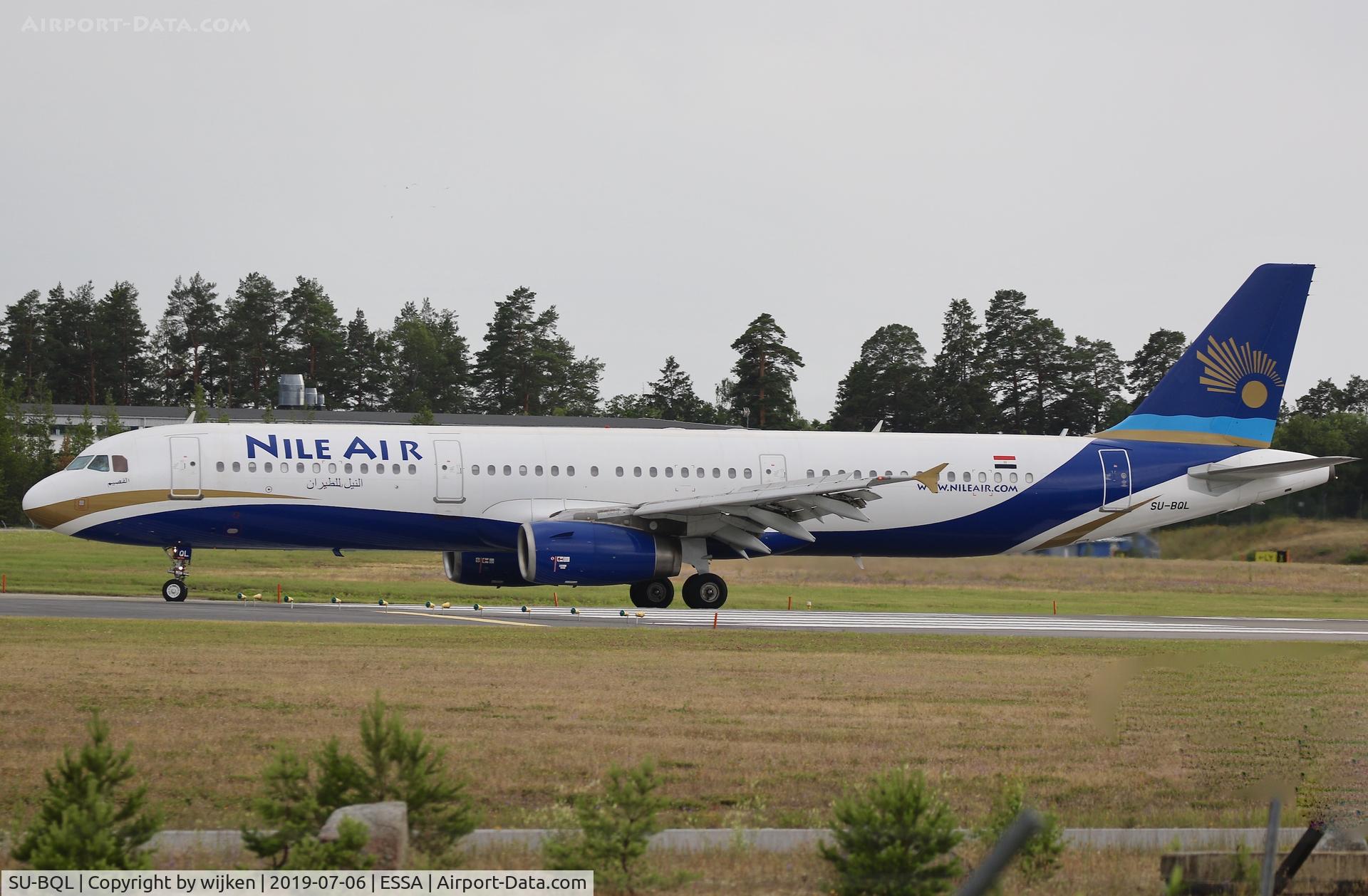 SU-BQL, 2005 Airbus A321-231 C/N 2410, RWY 08