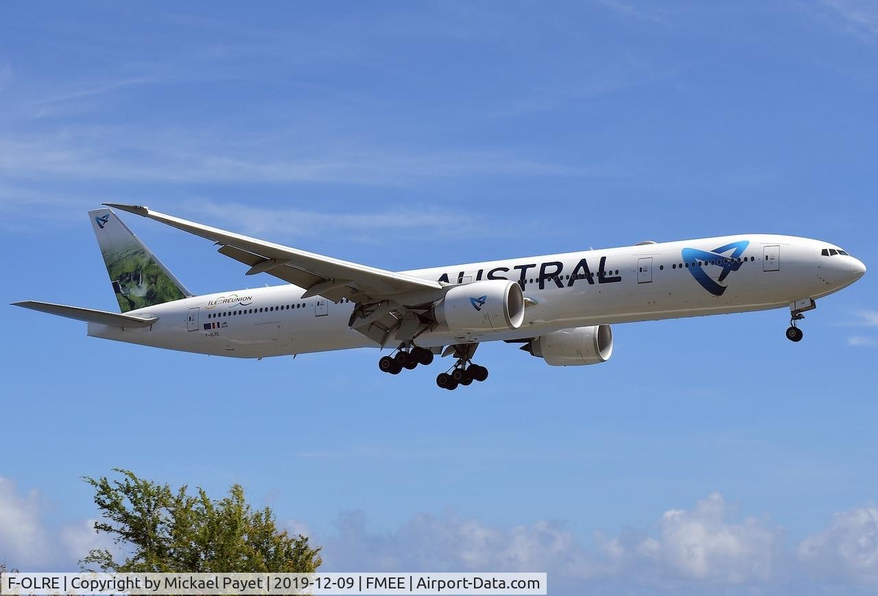F-OLRE, 2016 Boeing 777-39M/ER C/N 61736, Landing rwy 14