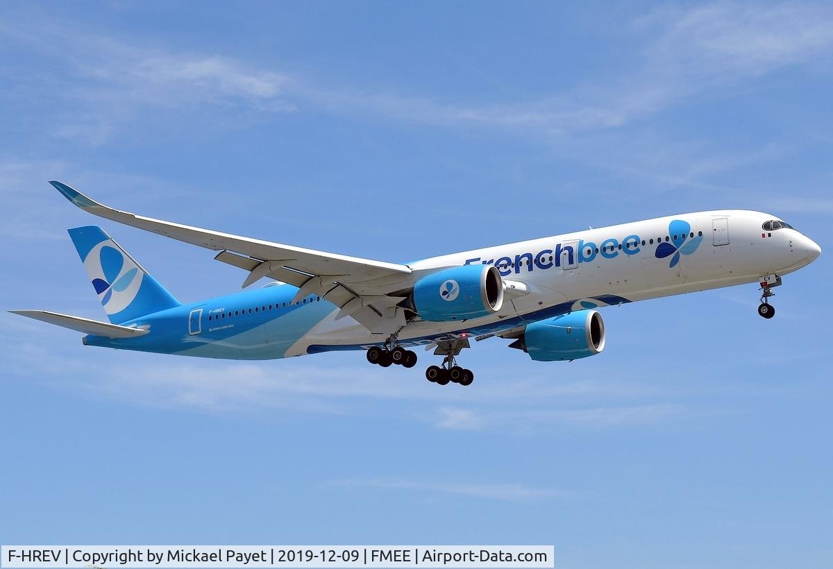 F-HREV, 2017 Airbus A350-941 C/N 193, Landing rwy 14