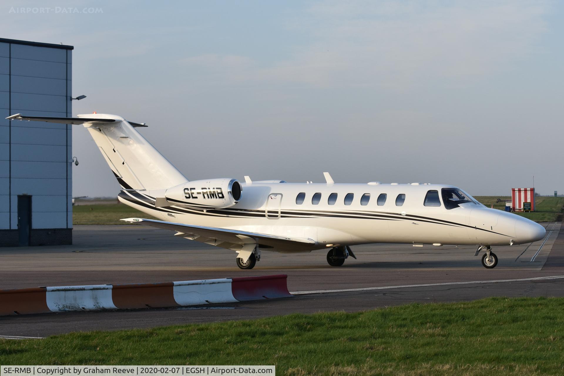 SE-RMB, 2006 Cessna 525B CitationJet CJ3 C/N 525B-0119, Departing from Norwich.