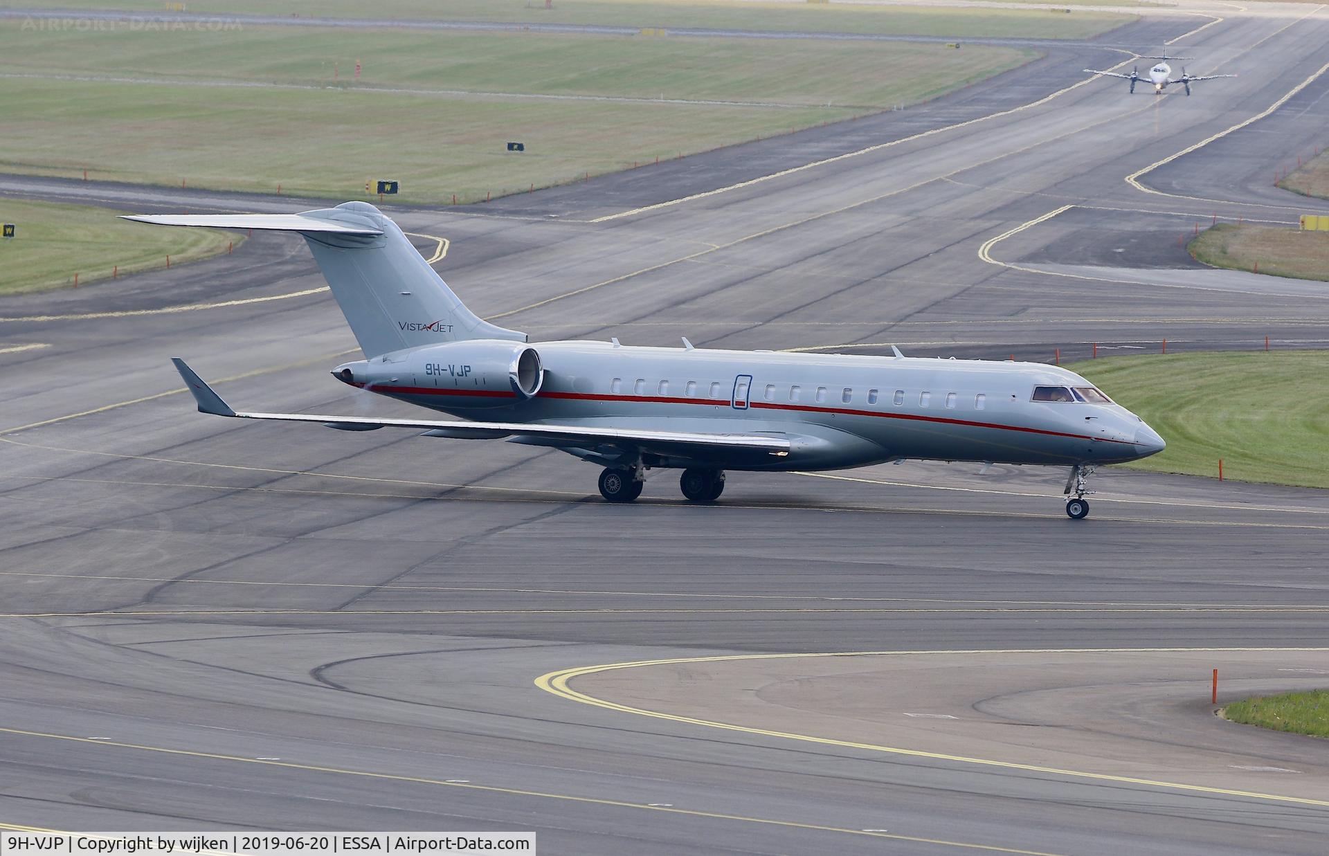 9H-VJP, 2014 Bombardier BD-700-1A10 Global 6000 C/N 9677, Taxiway W