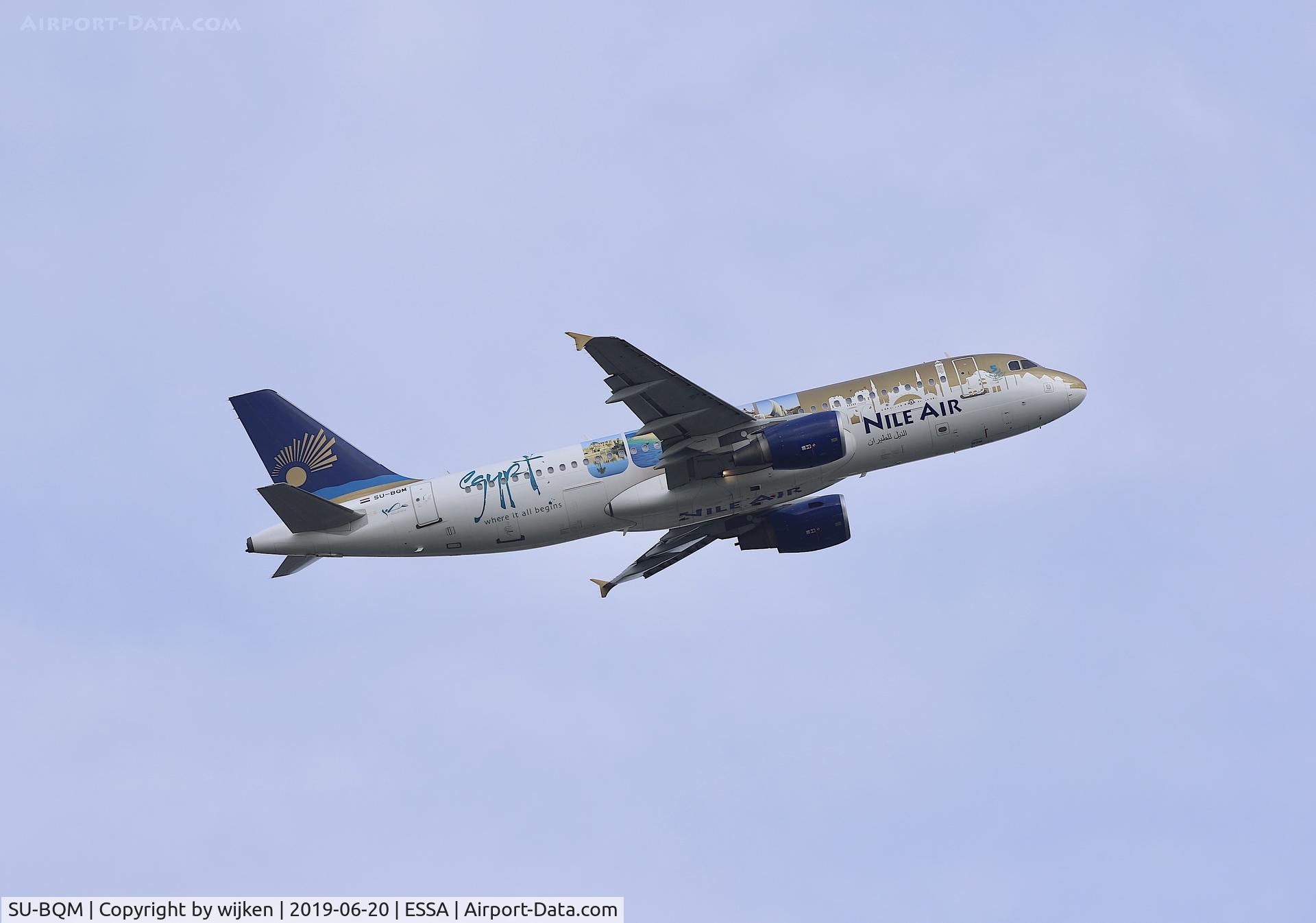 SU-BQM, 2010 Airbus A320-214 C/N 4310, RWY 19R
