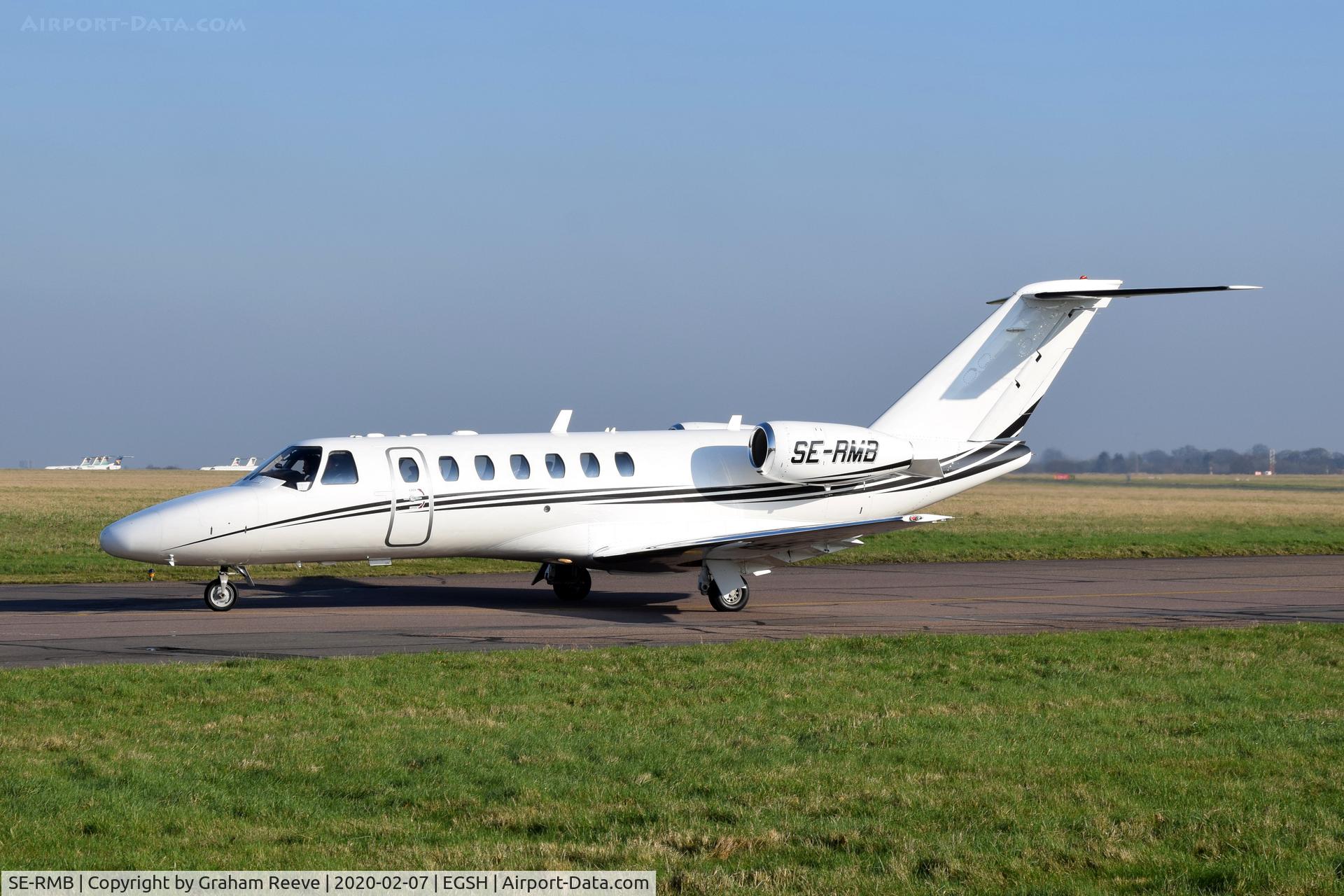 SE-RMB, 2006 Cessna 525B CitationJet CJ3 C/N 525B-0119, Just landed at Norwich.