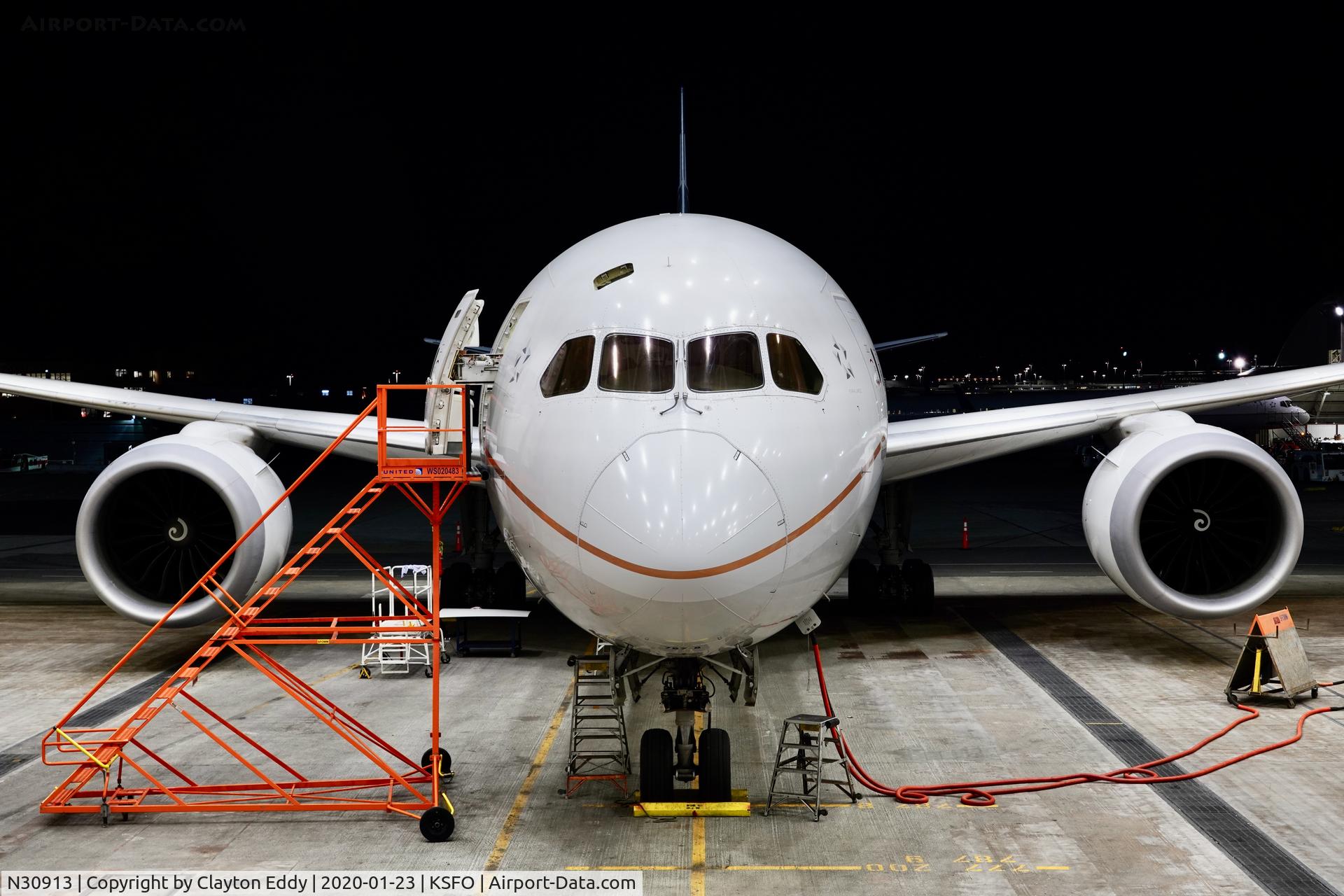 N30913, 2014 Boeing 787-8 Dreamliner C/N 35879, SFO 2020.