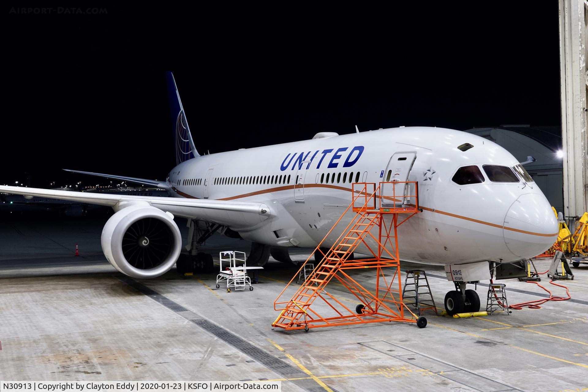 N30913, 2014 Boeing 787-8 Dreamliner C/N 35879, SFO 2020.